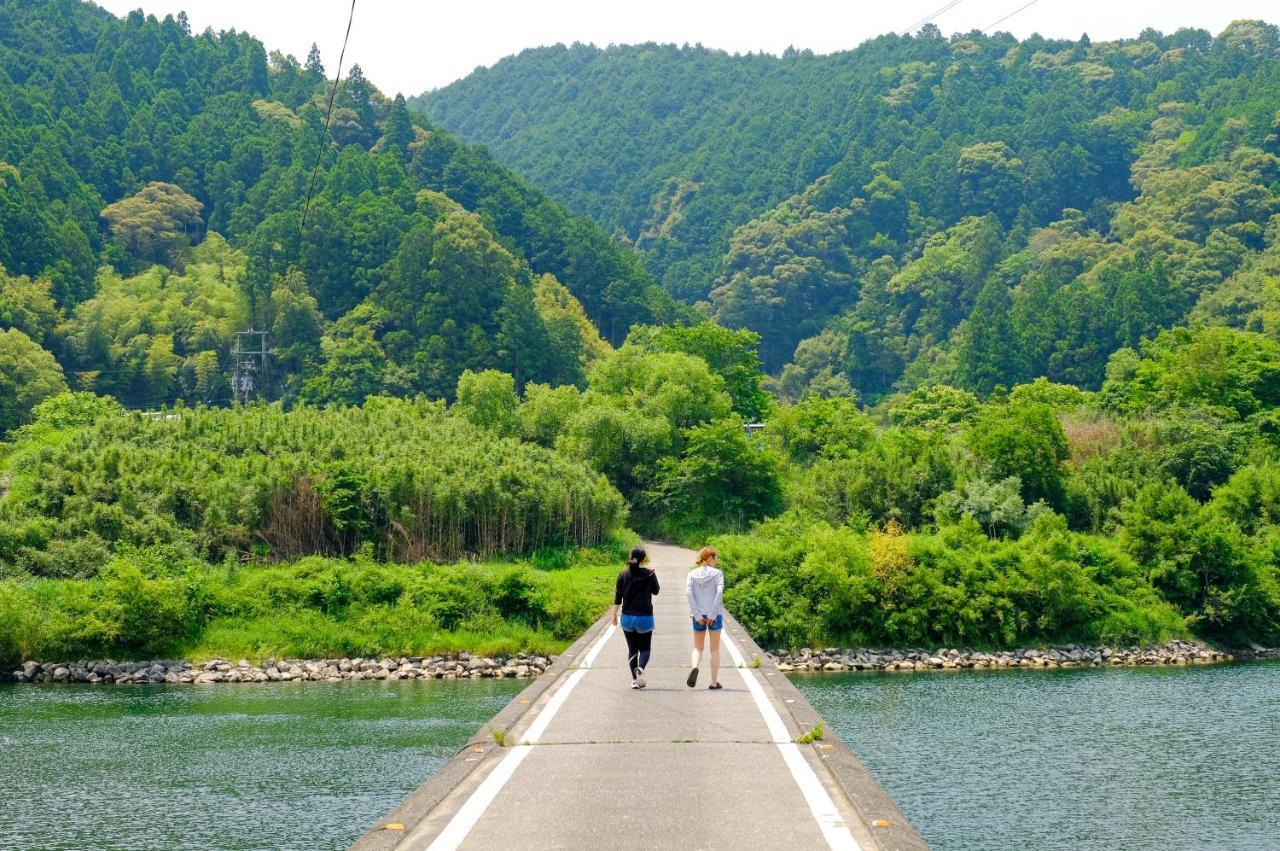 四万十川まで歩いて行ける 一棟まるっと貸し切りの宿 Gu Shimanto  Dış mekan fotoğraf